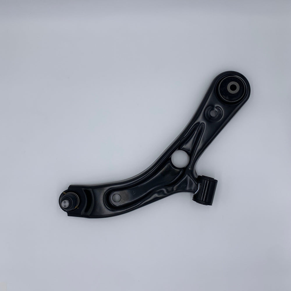 FRONT RH LOWER SUSPENSION ARM 2004-2008 SWIFT/SPLASH