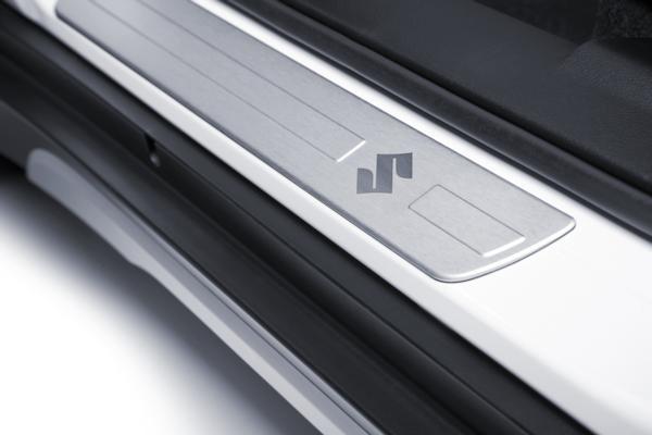 Suzuki SX4 S-Cross Door Sill Trim Set - Aluminium